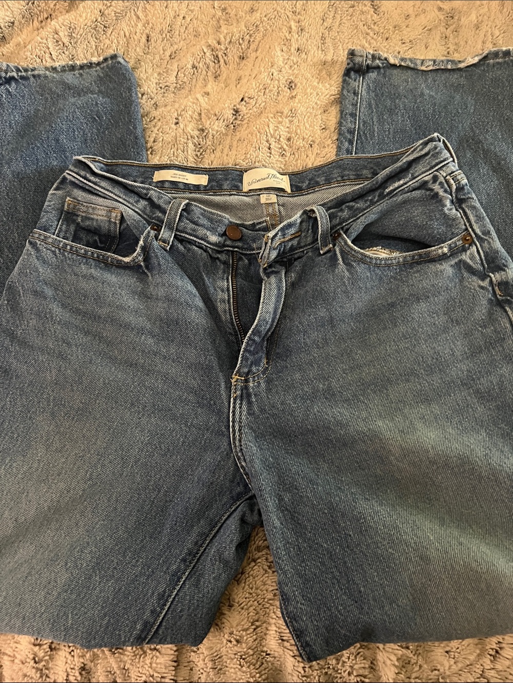 Universal Thread Women's Relaxed Blue Denim Jeans